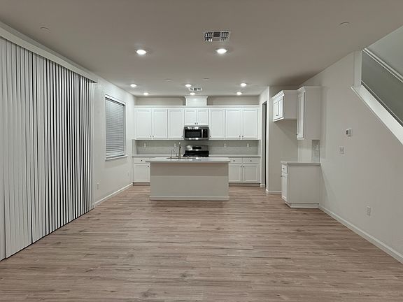 5th image of 797 Apricot Cir