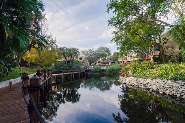 Home For Sale In Lands End