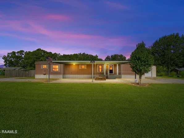 1033 Lucette Guidry Rd, Breaux Bridge, LA 70517