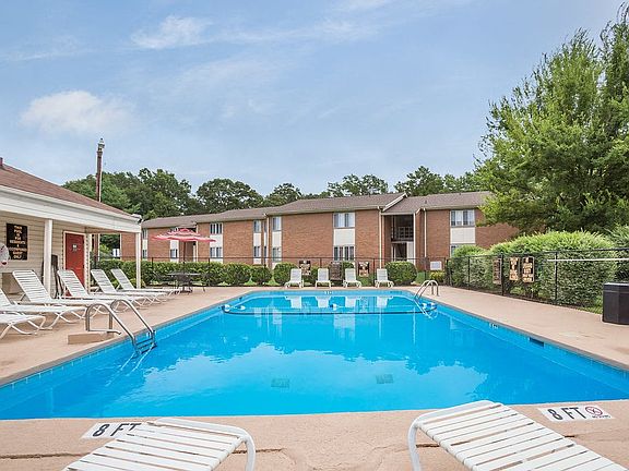 Clubhouse at Falcon Creek Apartment homes
