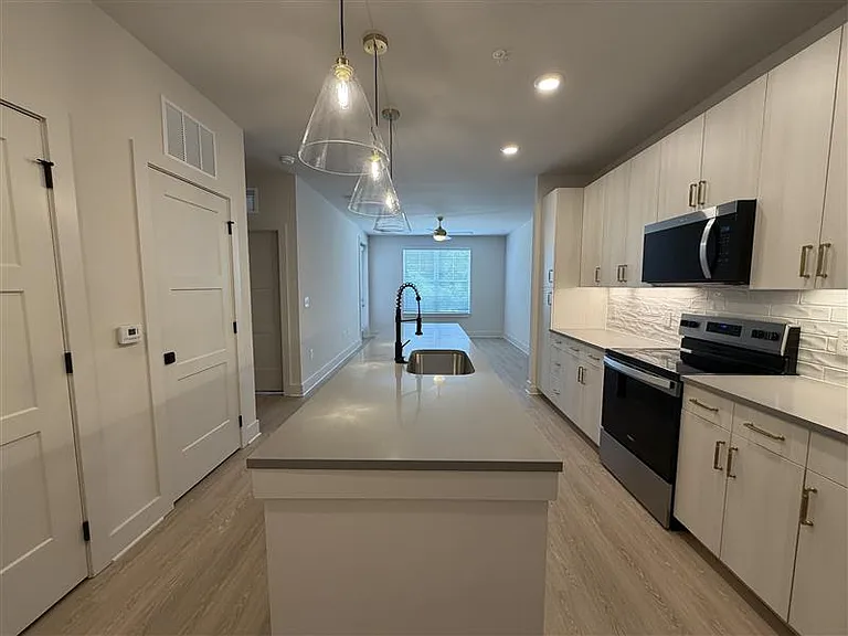 District on the Etowah Apartments — Photo 538