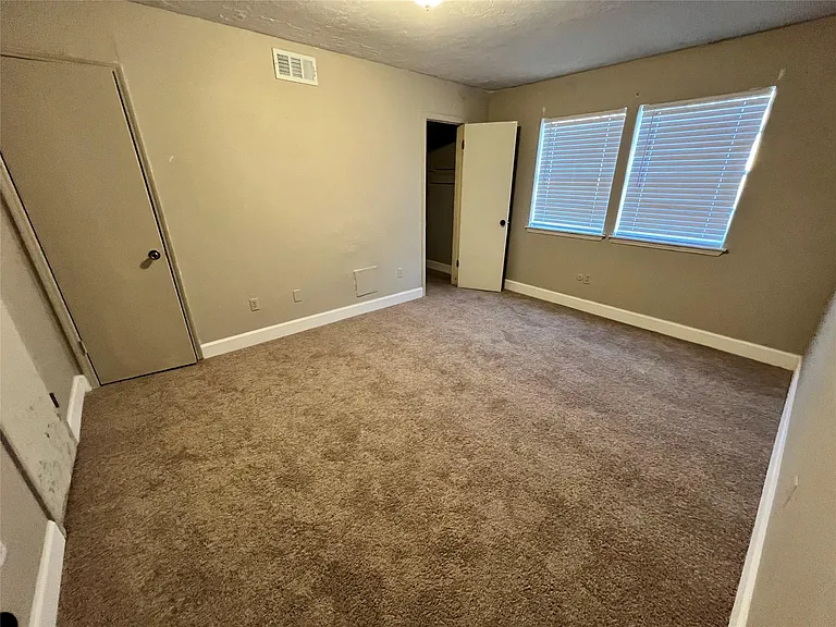 12239 W Village Dr #B — Photo 9