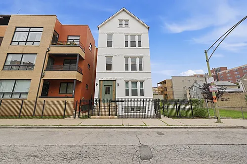 1514 W Fry St #2 Photo 1