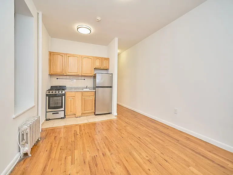 66 W 109th St #1 — Photo 4
