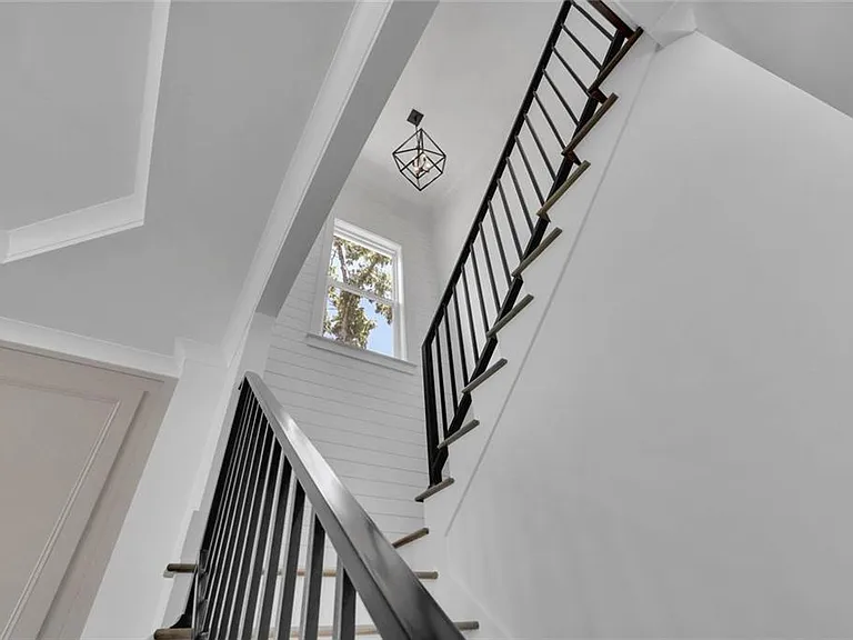 6181 Shoreland Cir — Photo 12
