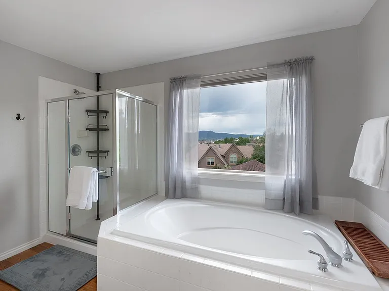 1411 Fieldwood Ct — Photo 31