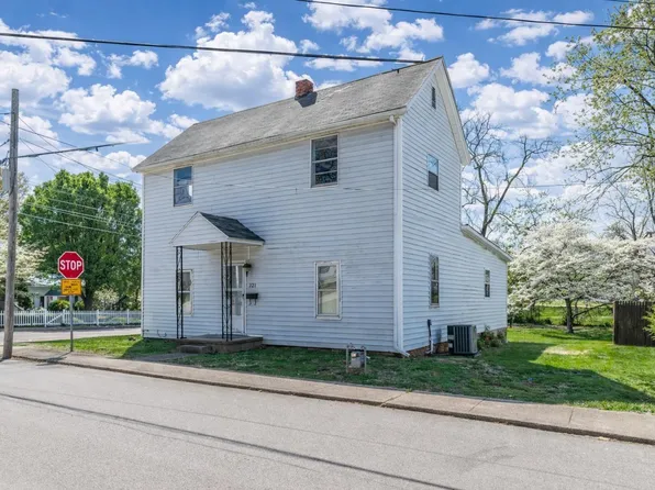 321 E Chestnut St, Boonville, IN 47601