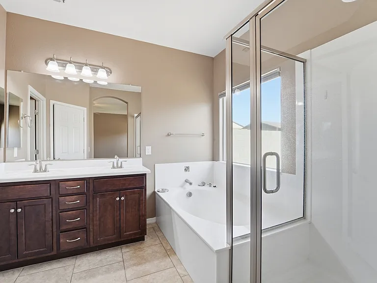 371 W Flame Tree Ave — Photo 40