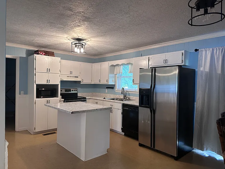 2181 Rose Rd — Photo 10