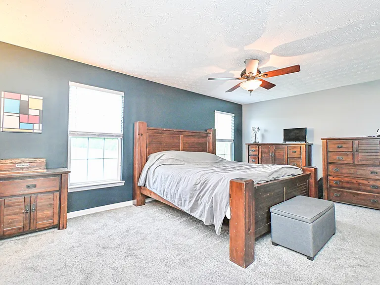 5469 Fairford Ct — Photo 25