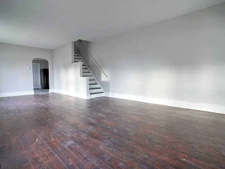 501 N Eddy St — Photo 4