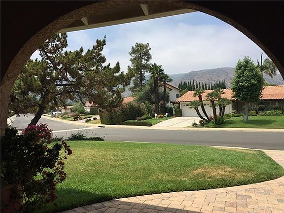 4th image of 1300 Oak Mesa Dr