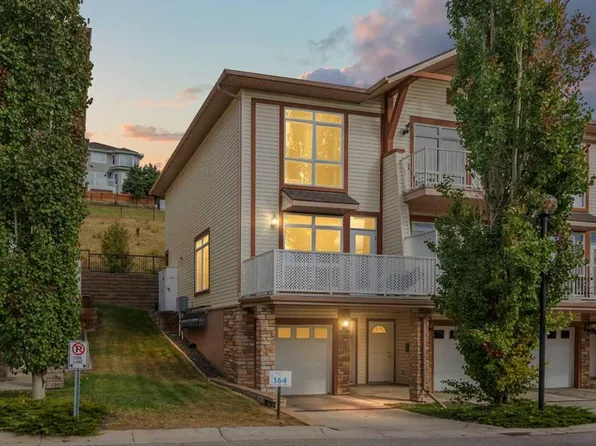 164 SW Rockyledge Vw NW #1, Calgary, AB T3G 6B2