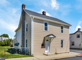 403 W Queen St, Annville, PA 17003