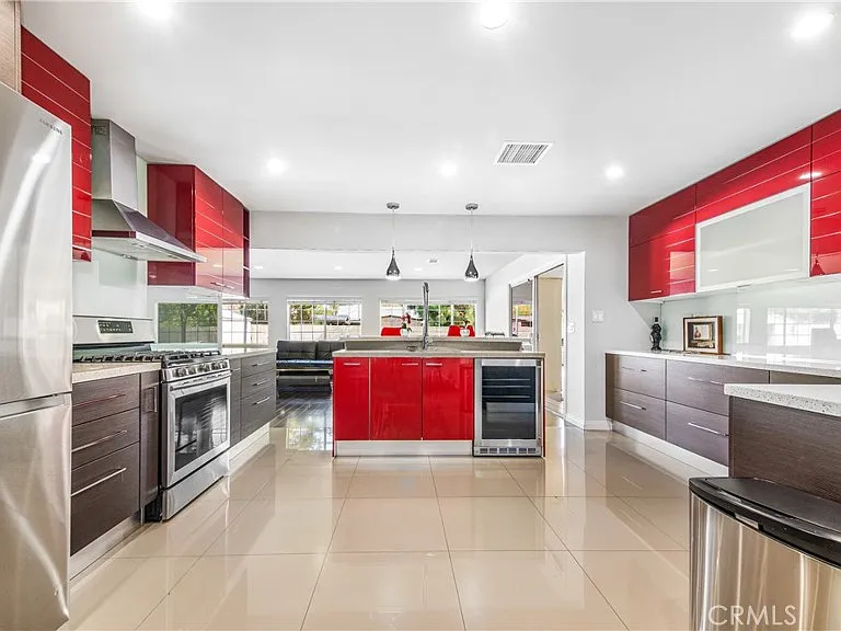 7938 Ventura Canyon Ave — Photo 2