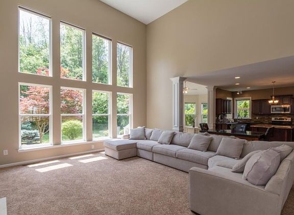 5th image of 2815 Windy Knoll Ln