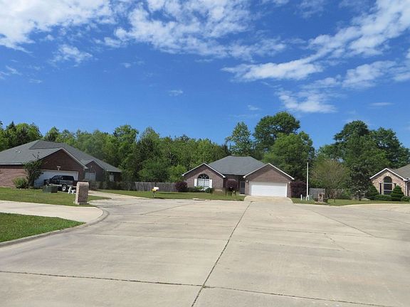 4th image of 11905 Alexis Ln