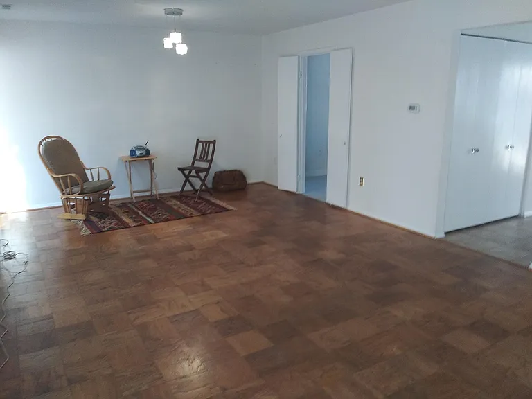 Wainwright Dr — Photo 16