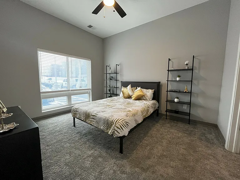 The Abbey Townhomes and Flats — Photo 12