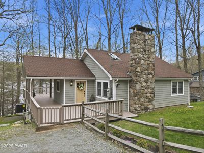 142 Waterfront Dr, Greentown, PA, 18426