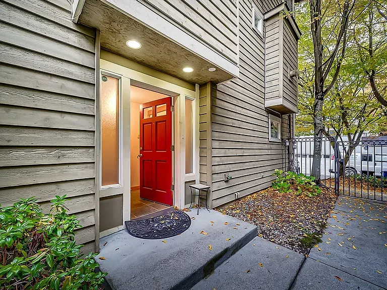 2107 E Jefferson St #2107SEATTLE — Photo 1