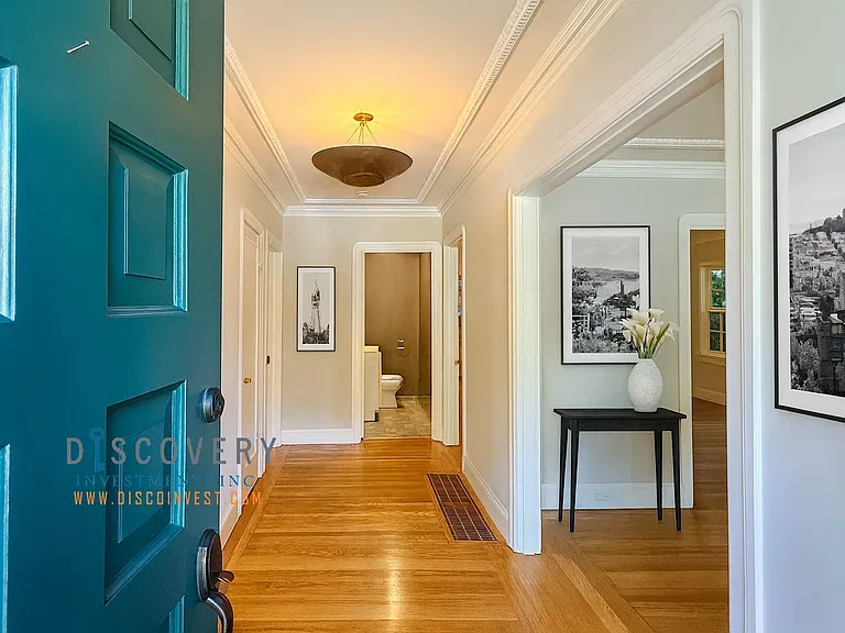 6301 Broadway Ter — Photo 3