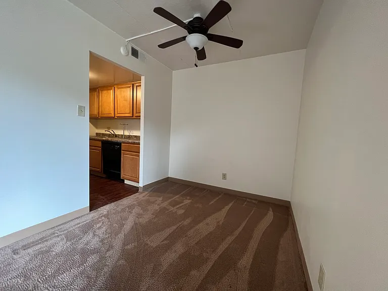 Maiden Square Apartments — Photo 7