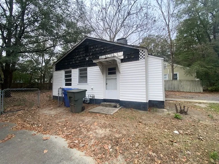 823 S Kilbourne Rd — Photo 18