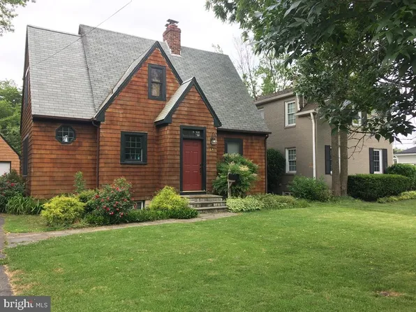 3528 6th St S, Arlington, VA 22204