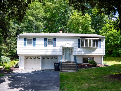 26 Lincoln Street, Trumbull, CT, 06611