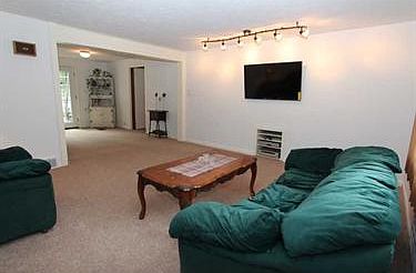 4th image of 1219 Cobblewood Dr