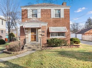 2543 S 4th Ave, Riverside, IL 60546