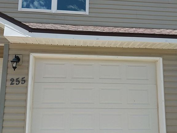3rd image of 255 Callaway Chase Ln