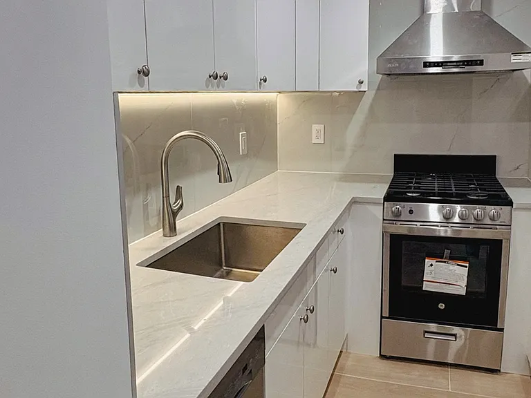 382 Central Park W #15H — Photo 12