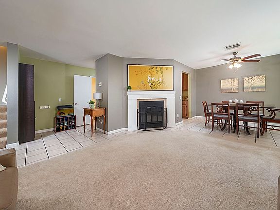 Main Level - Living Room