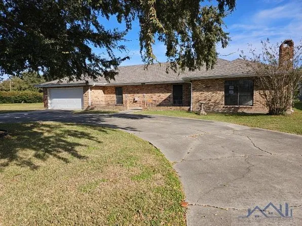 1505 Victor Ii Blvd, Morgan City, LA 70380
