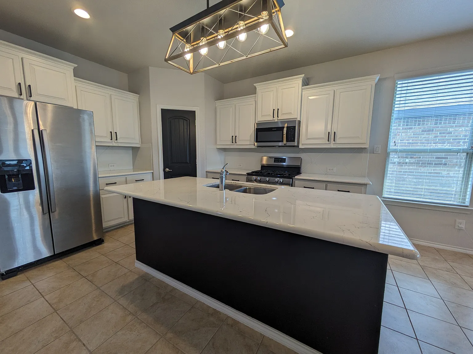 1108 Bowlus Dr — Photo 3