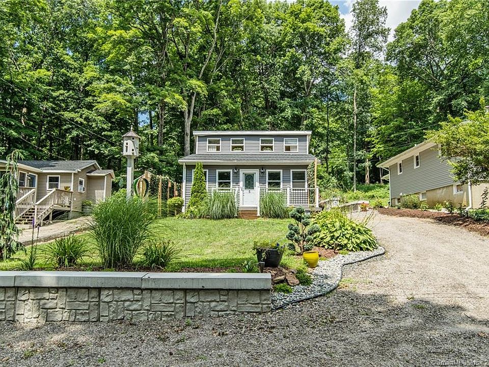 2nd image of 42 Westford Dr