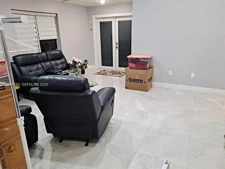 8814 NW 109th Ter #8814 — Photo 6