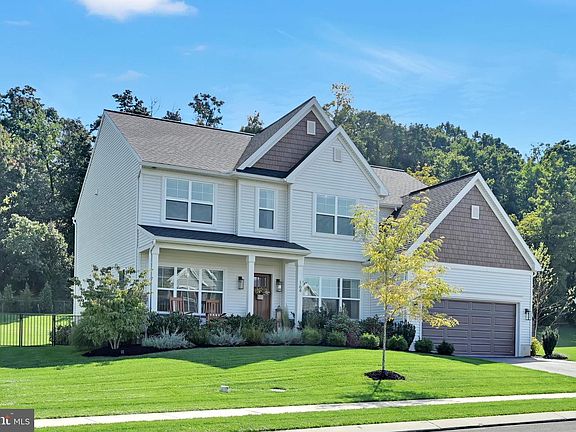 3rd image of 164 Forge Dr