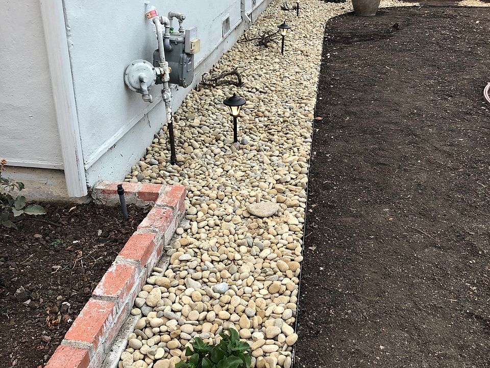 1st image of 120 Plaza Dr