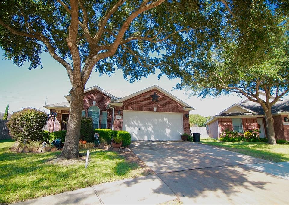 1st image of 20038 Windcroft Hollow Ln
