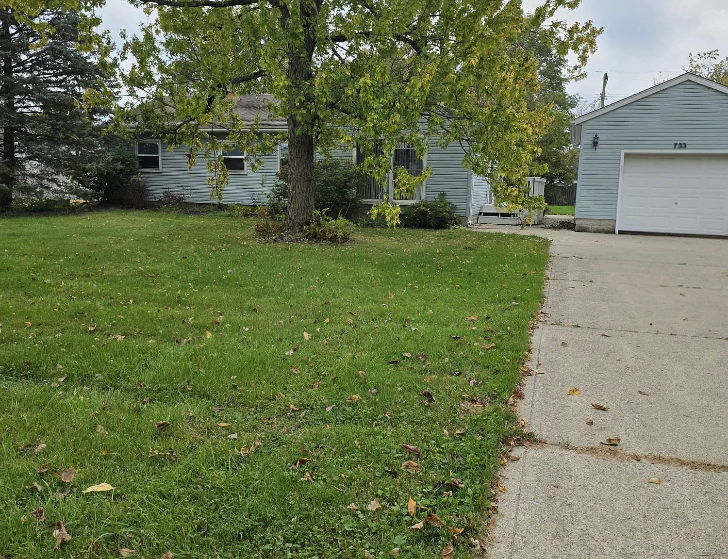 3 bed, 1152 sqft, $2,180 — Photo 3