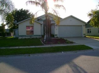 1901 Tupelo Ln, Zephyrhills, FL 33543