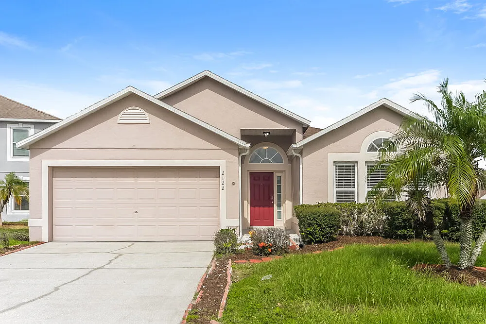 4 bed, 2.0 bath, 1874 sqft, $2,495 — Photo 1