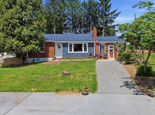 11328 Dogwood Dr, Hagerstown, MD 21740
