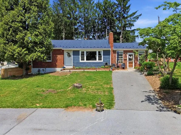 11328 Dogwood Dr, Hagerstown, MD 21740