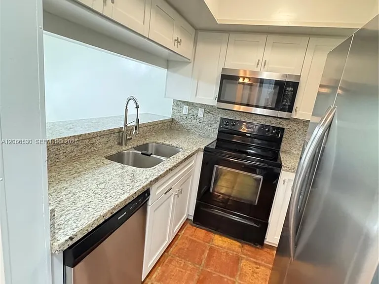 8999 SW 123rd Ct #112 — Photo 4