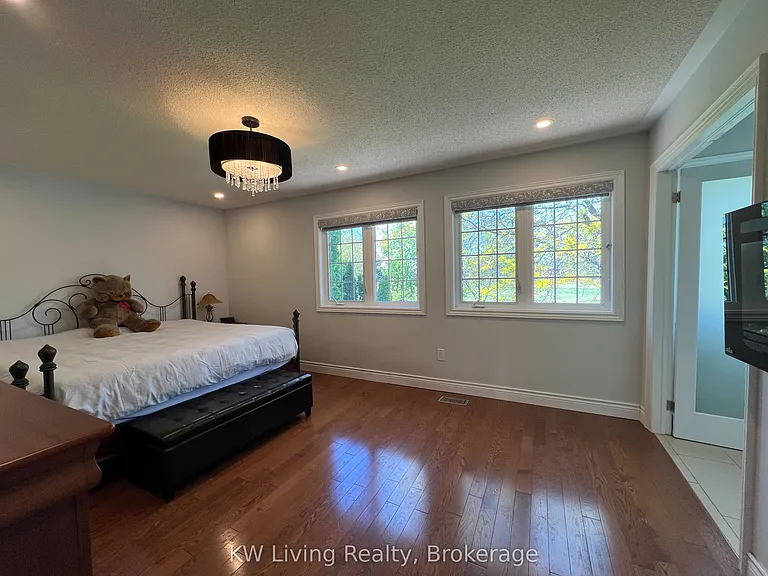 2055 Hadfield Ct — Photo 20