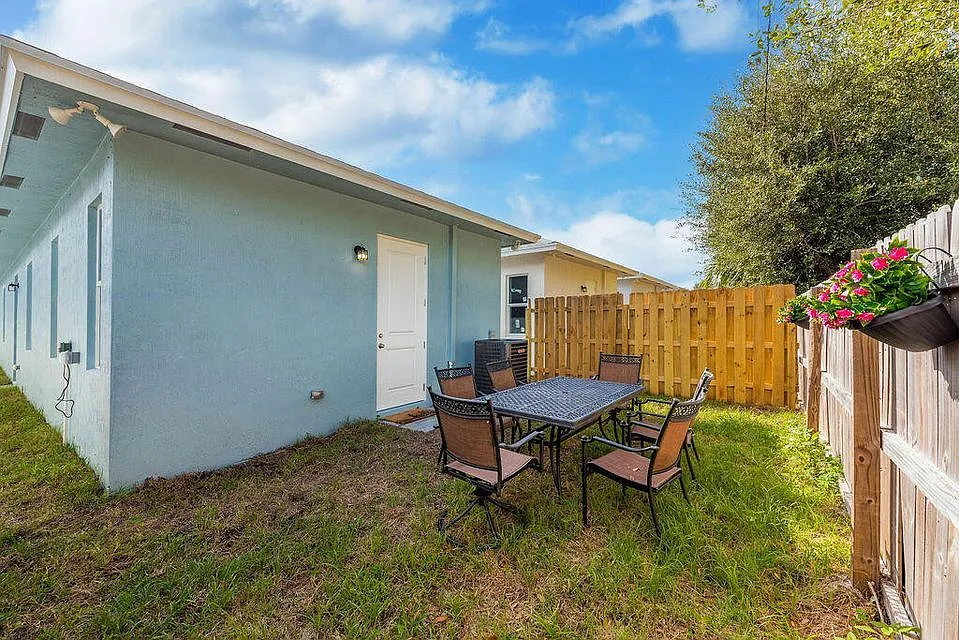 3510 Hiawatha Avenue - 1 — Photo 4